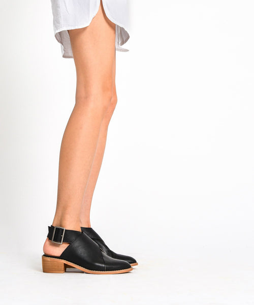 Fran | Buckle Wrapped Flat - Mi.iM Shoes