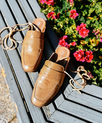 Joanne | Mule Lifted Slides <br> Ships Ships Between 10/26~11/3, 2017