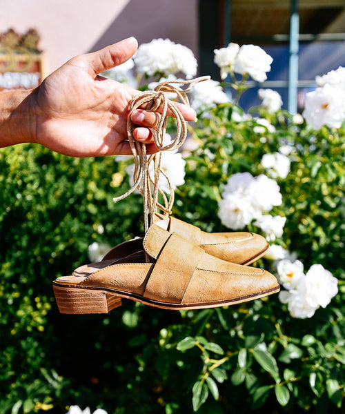 Joanne | Mule Lifted Slides <br> Ships Ships Between 10/26~11/3, 2017