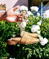 Joanne | Mule Lifted Slides <br> Ships Ships Between 10/26~11/3, 2017