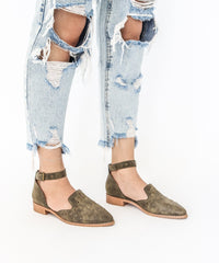 Jones | Studded Flat - Mi.iM Shoes