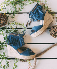 Opava | Fringe Festival Wedge