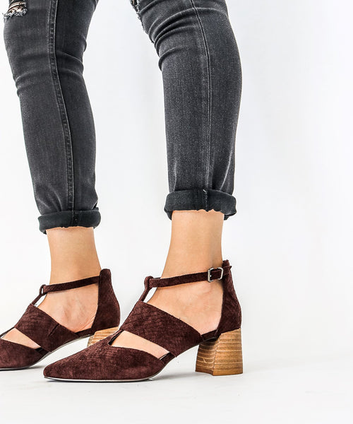 Paige | Pointed Toe T Bar Heel