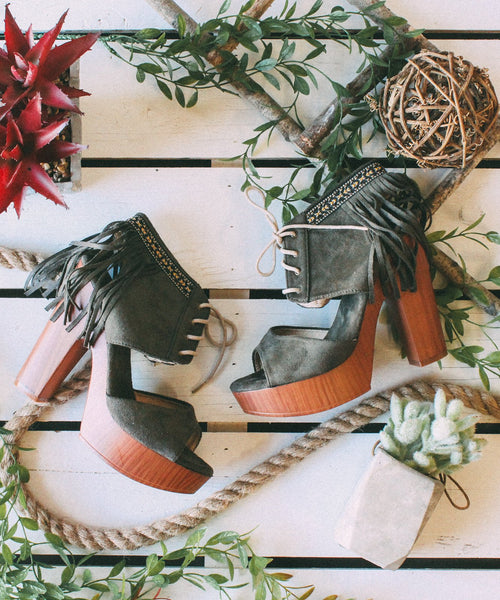 Pavlina | Fringe Festival Heel