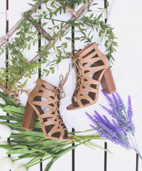 Prague | Lace-up Caged Heel