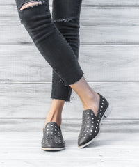 Scottie Button Stud Slip-On - Mi.iM