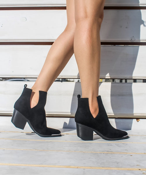 Tess-04 V-Cut Booties - Mi.iM