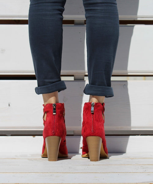 Urban-06 | Floral Cut Bootie