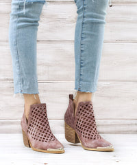 Vera Diamond Cut Bootie - Mi.iM